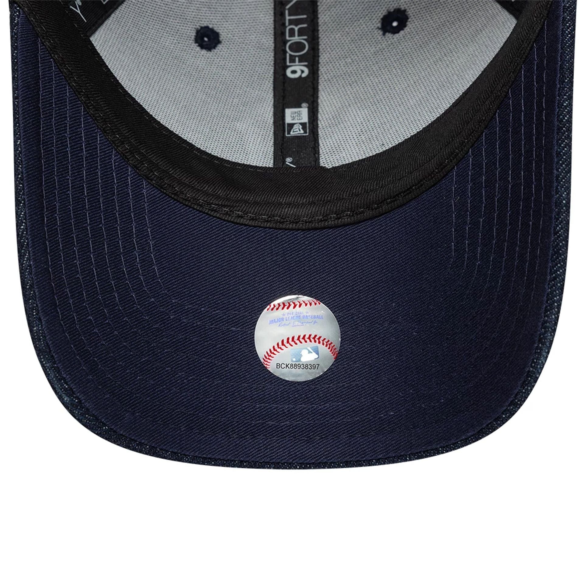 This is a New York Yankees MLB Denim Blue 9FORTY Adjustable Cap 7
