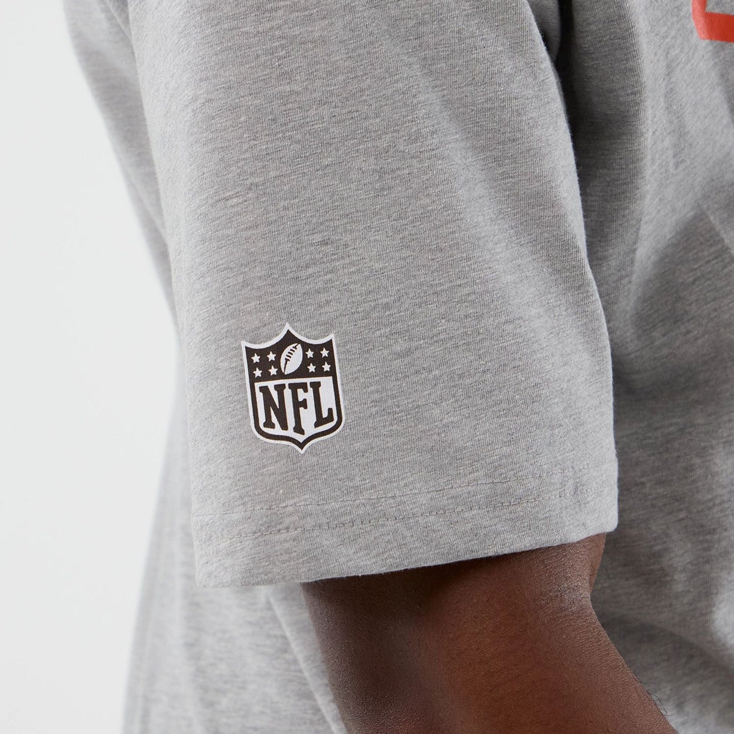 The Male model is wearing Cleveland Browns NFL International Series Games Grey Oversized T-Shirt  6
