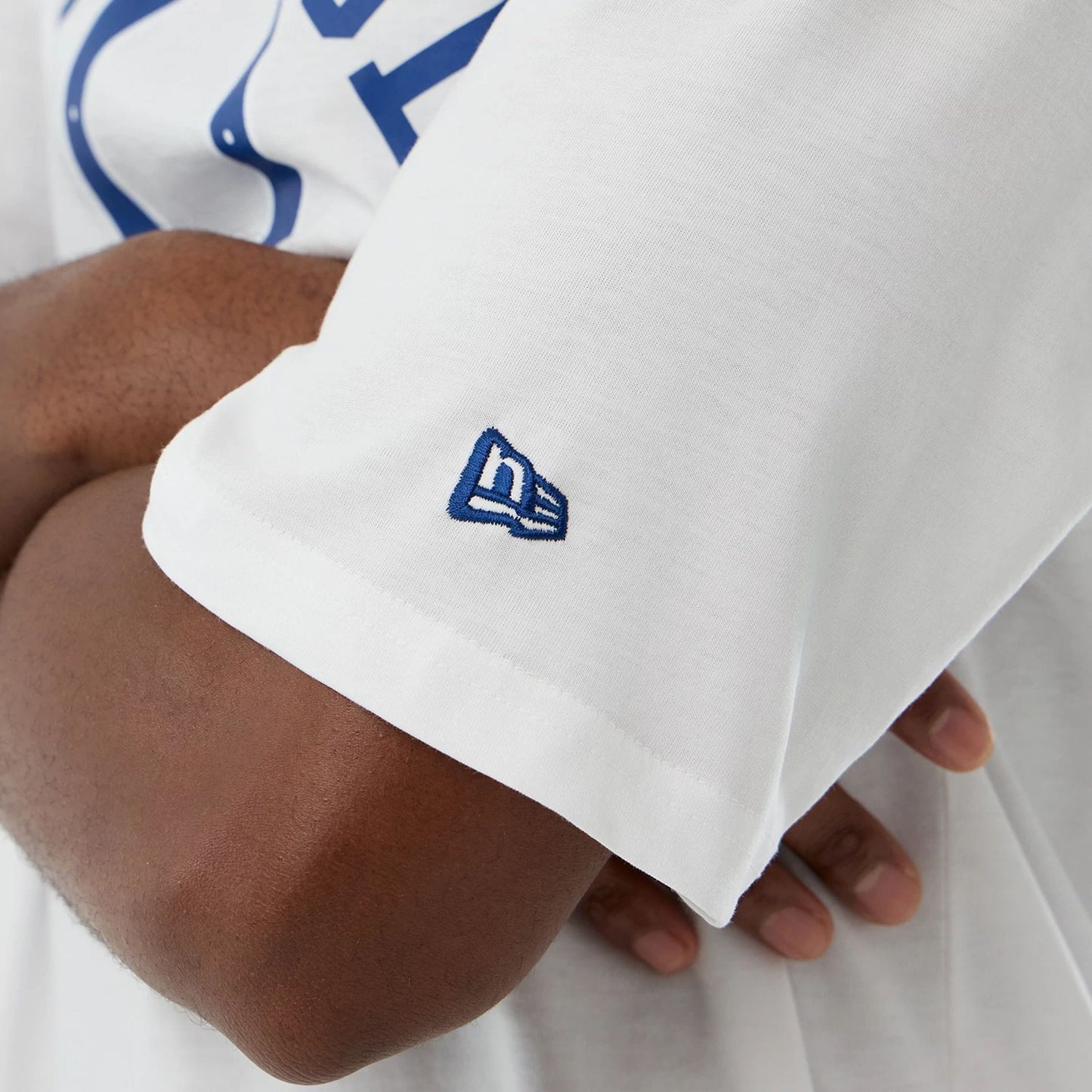 The Male model is wearing Indianapolis Colts NFL International Series Games White Oversized T-Shirt  5