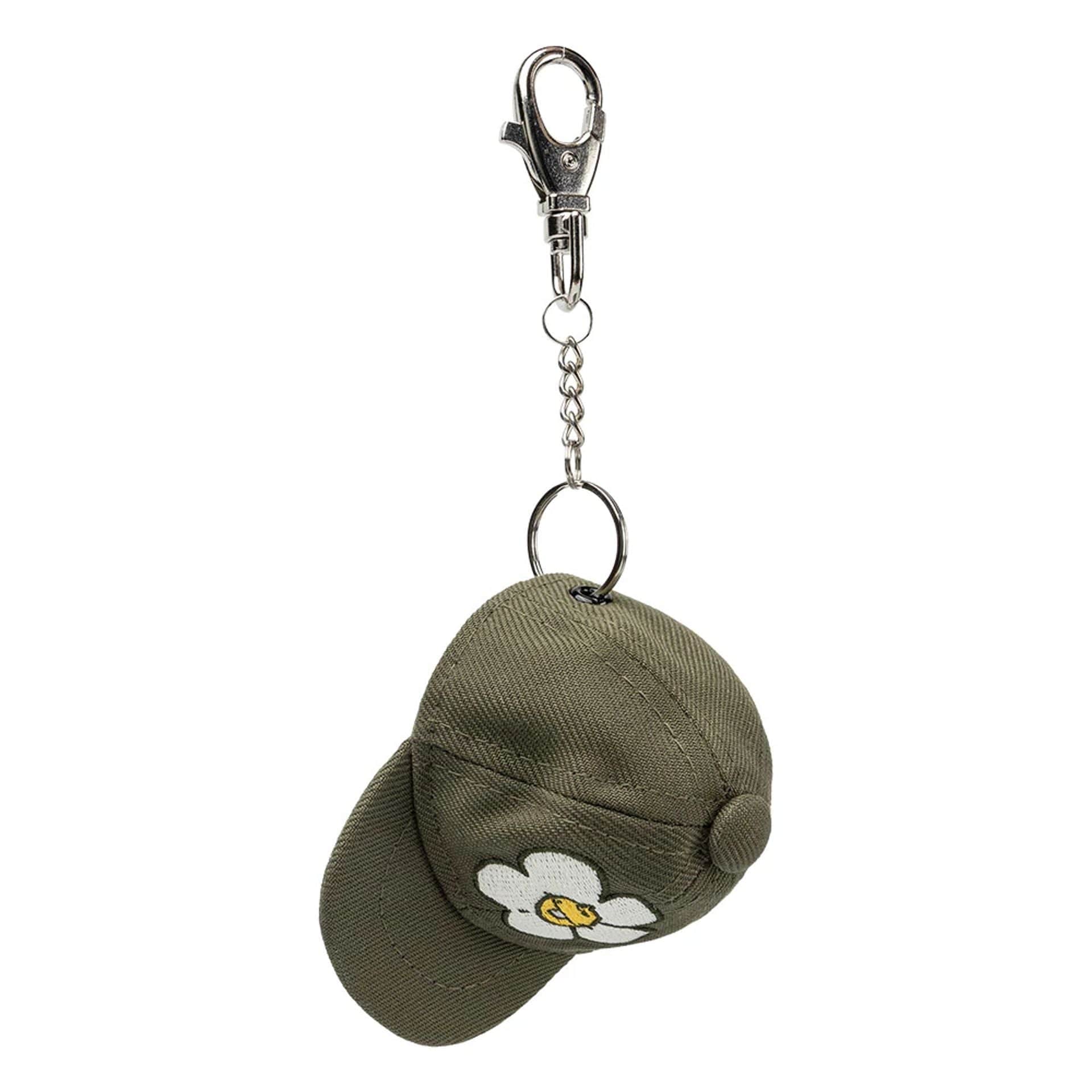 Pictured in this New Era x Rodrigo Roji Flower Green Mini 59FIFTY Fitted Cap 3