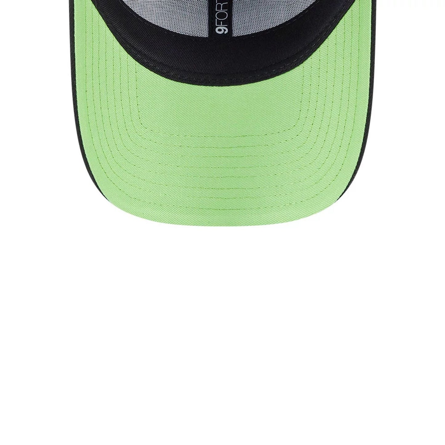 Pictured is this NBA Neon Chicago Bulls 9FORTY Adjustable cap in black. 2