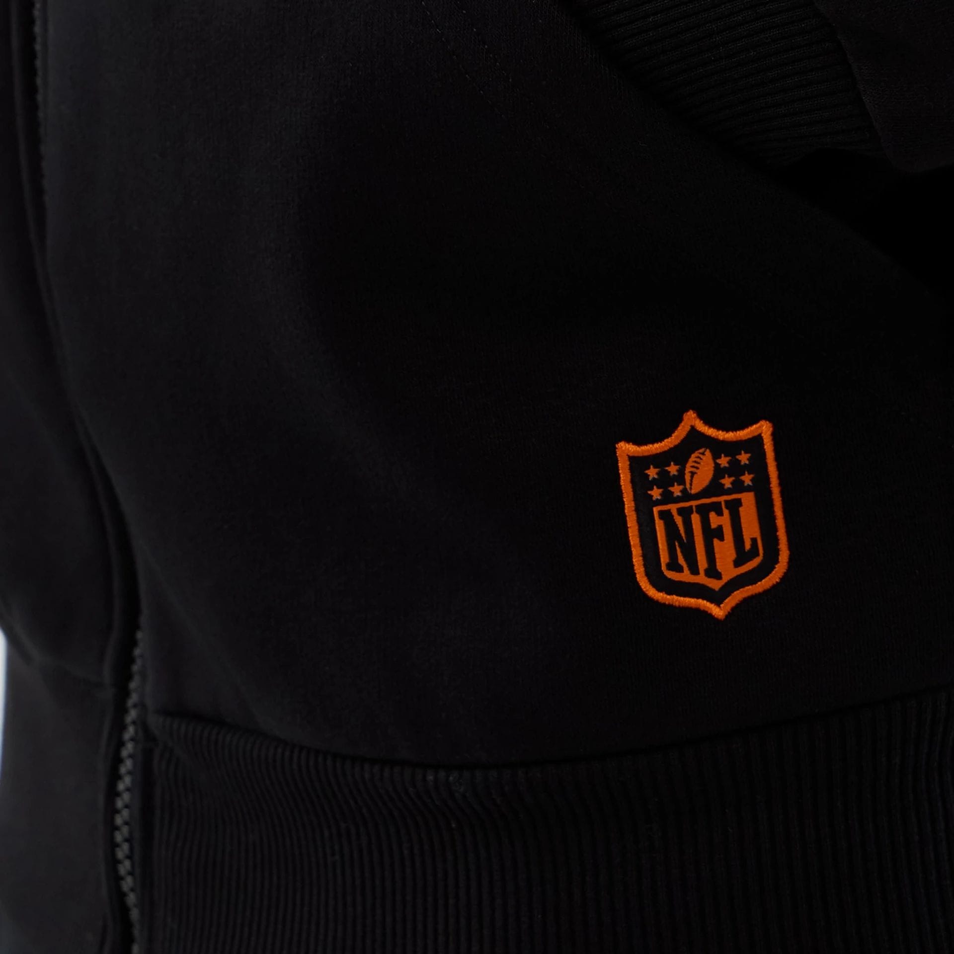 The Male model is wearing Cleveland Browns NFL International Series Games Black Full Zip Hoodie  5