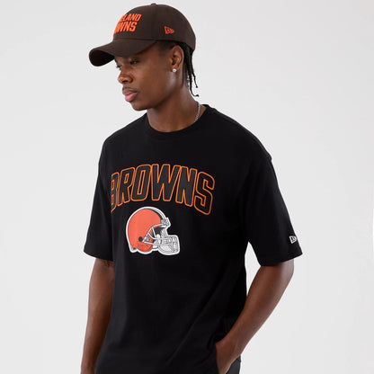 The Male model is wearing Cleveland Browns NFL International Series Games Black Oversized T-Shirt  6