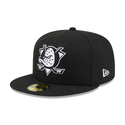 Pictured is this NHL Evergreen Anaheim Ducks 59FIFTY Fitted cap in Black. 4
