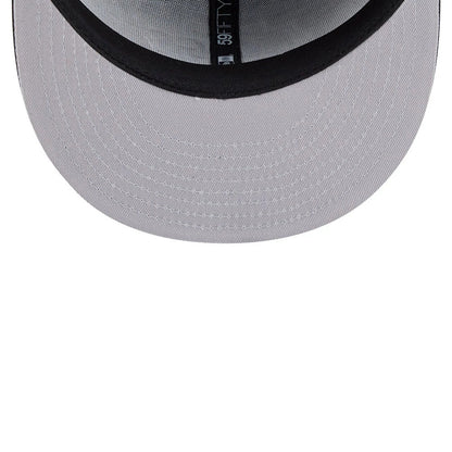 Pictured is this NHL Evergreen LA Kings 59FIFTY Fitted cap in black. 2