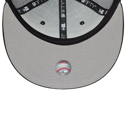 Pictured is this MLB Evergreen LA Dodgers 9FIFTY Trucker cap in black. 2