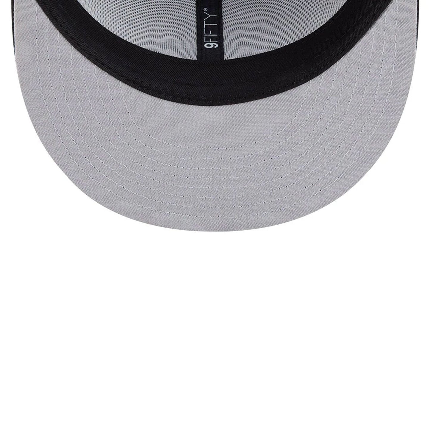 Pictured is this MLB Evergreen New York Yankees 9FIFTY Trucker cap in black. 2