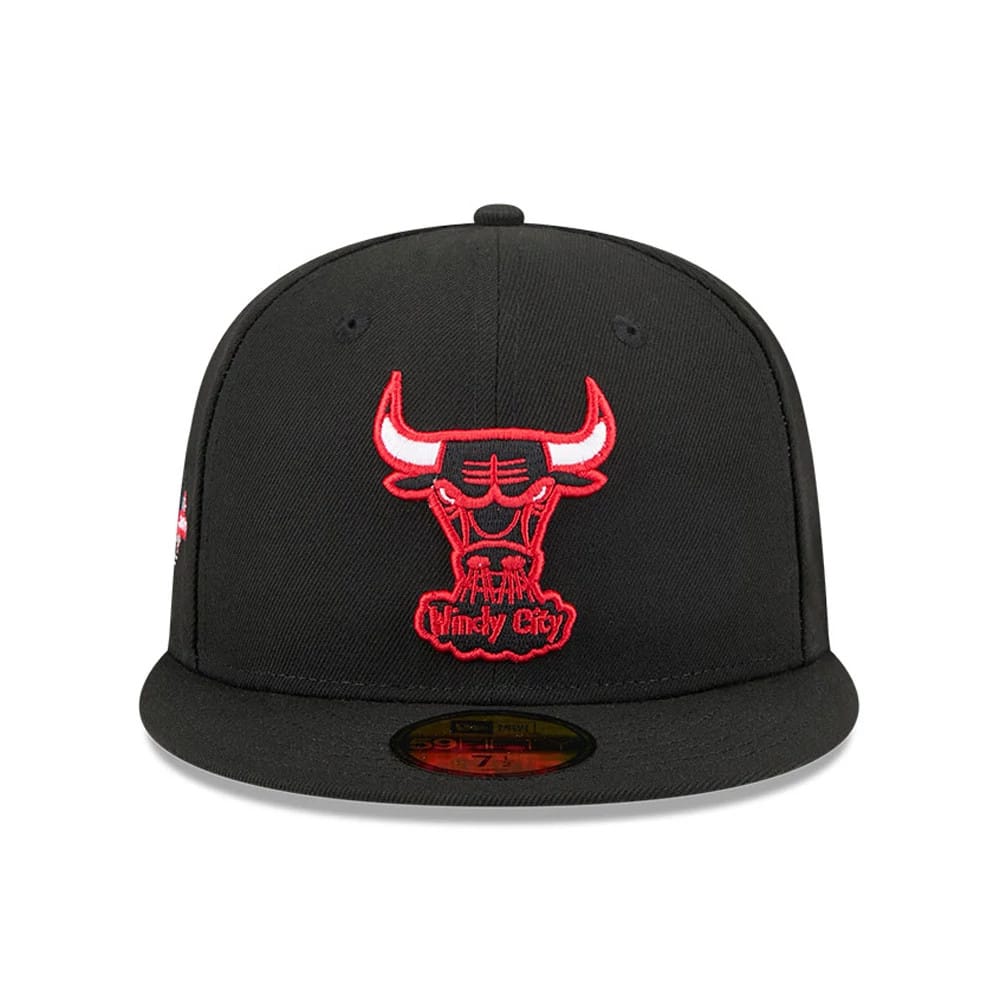 Pictured is this NBA Hardwood Classic Chicago Bulls 59FIFTY Fitted cap in black. 3