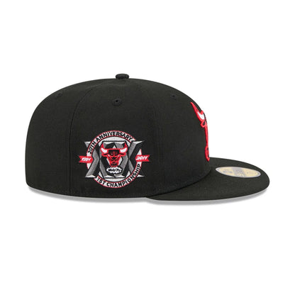 Pictured is this NBA Hardwood Classic Chicago Bulls 59FIFTY Fitted cap in black. 6