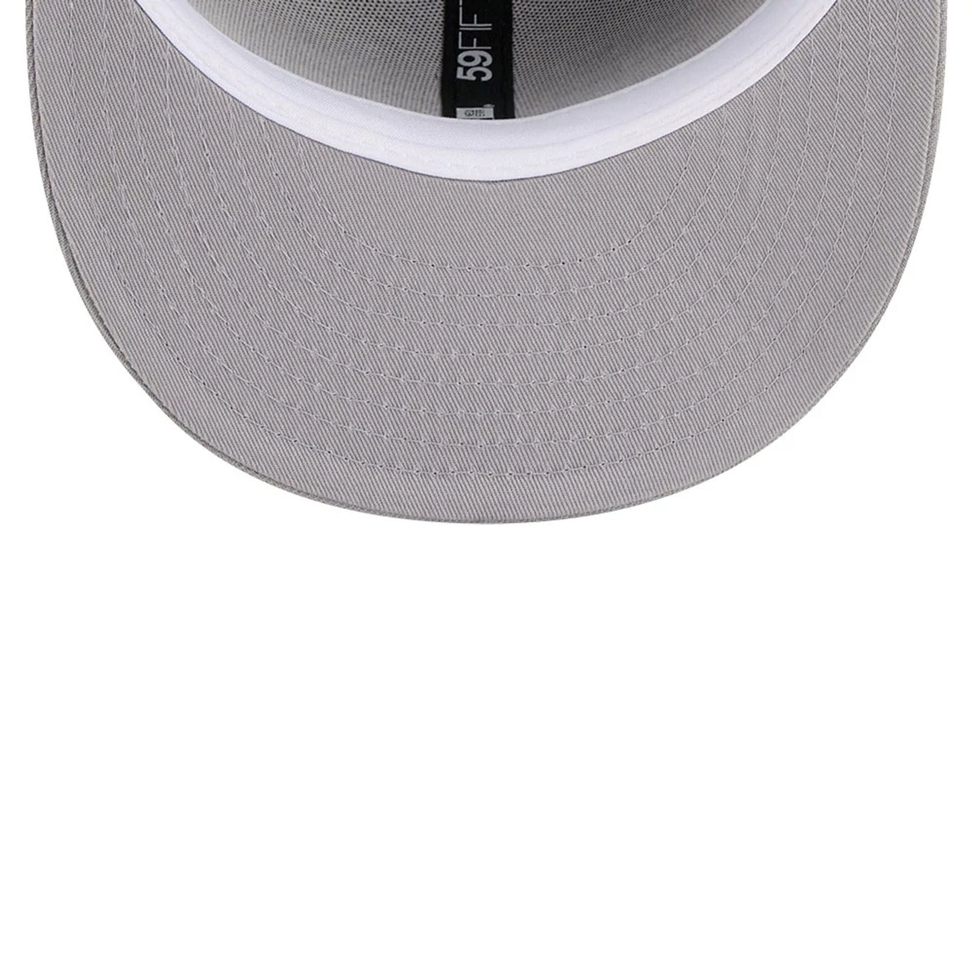 Pictured is this NBA Hardwood Classic San Antonio Spurs 59FIFTY Fitted cap in grey. 7