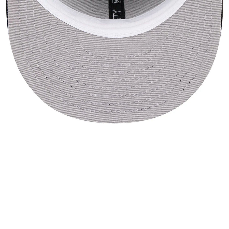 Pictured is this NBA Hardwood Classic Vancouver Grizzlies 59FIFTY Fitted cap in black. 2