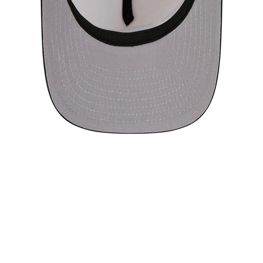 Pictured is this NBA Hardwood Classic Toronto Raptors 9FIFTY A-Frame Snapback cap in Black  2