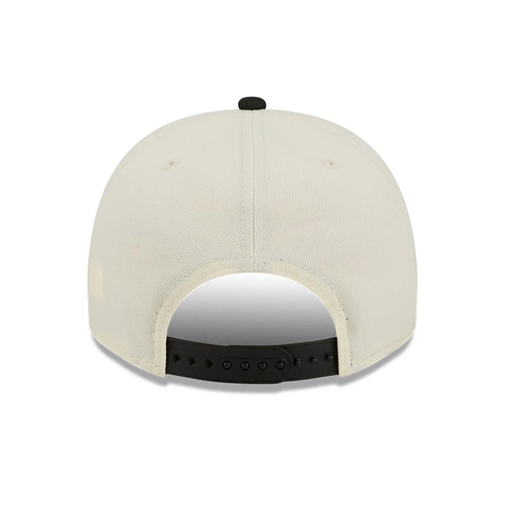 Pictured is this NBA Hardwood Classic LA Lakers 9FIFTY A-Frame Snapback cap in Cream . 7