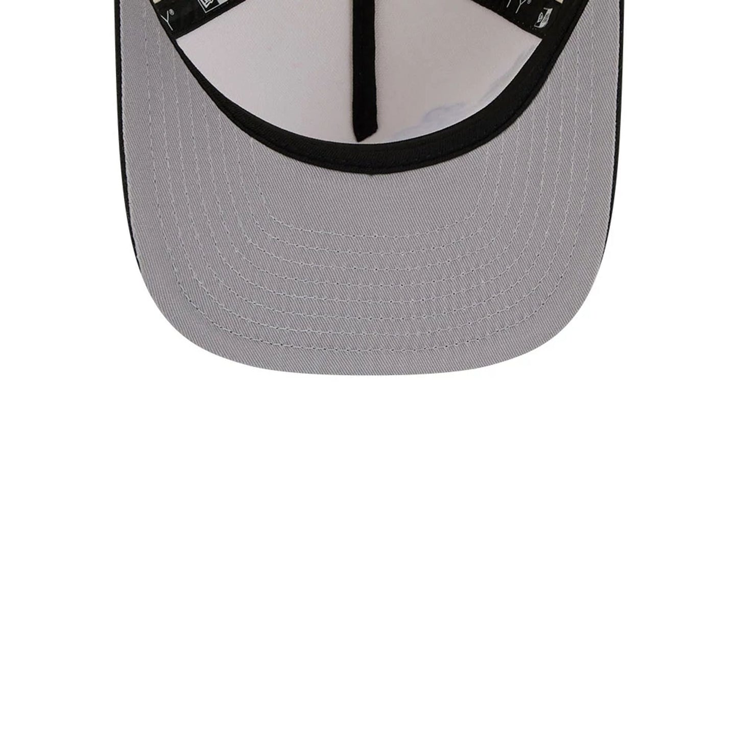 Pictured is this NBA Hardwood Classic LA Lakers 9FIFTY A-Frame Snapback cap in Cream . 2