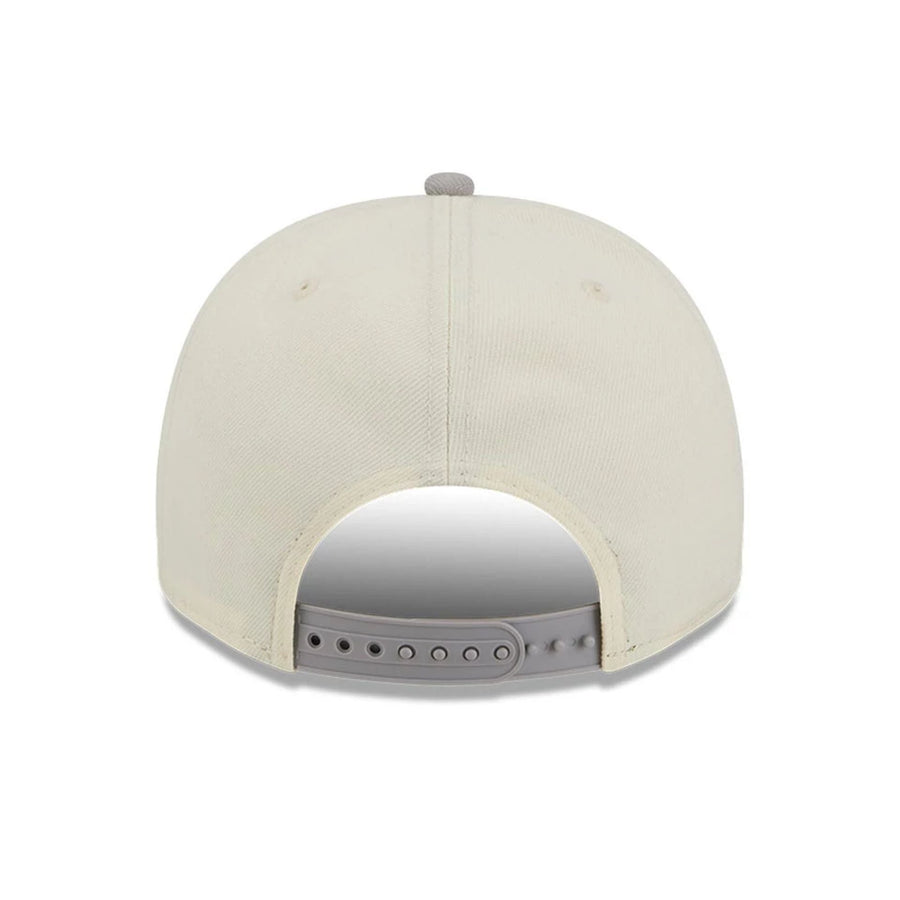 Pictured is this NBA Hardwood Classic San Antonio Spurs 9FIFTY A-Frame Snapback cap in grey. 7