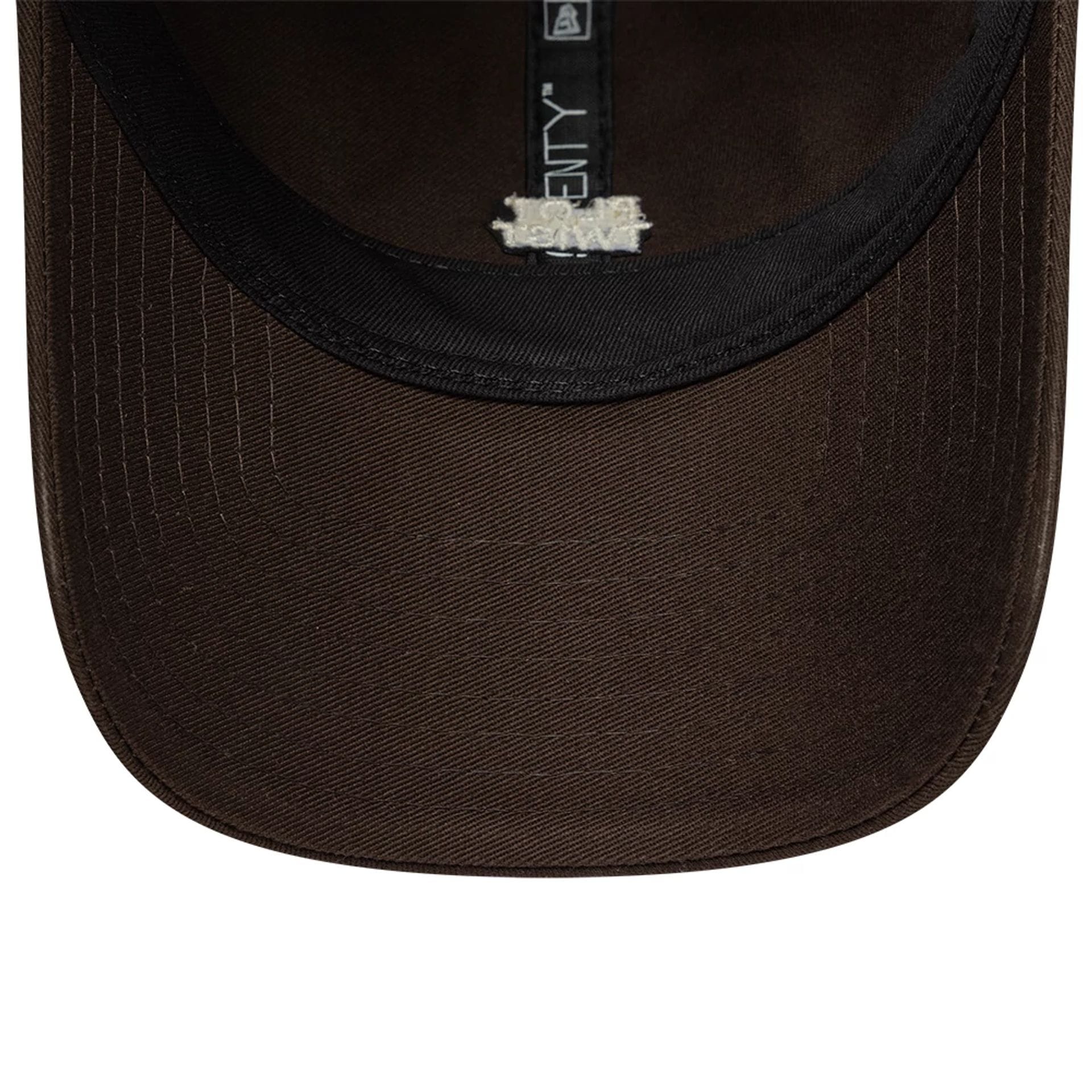 New Era Slogan Plot Twist Dark Brown 9TWENTY Cap | NEC EU