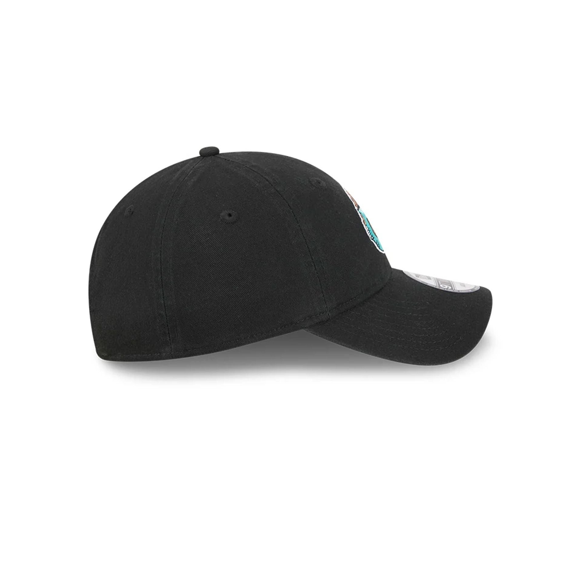Pictured is this NBA Classic Memphis Grizzlies 9TWENTY Adjustable cap in black. 5