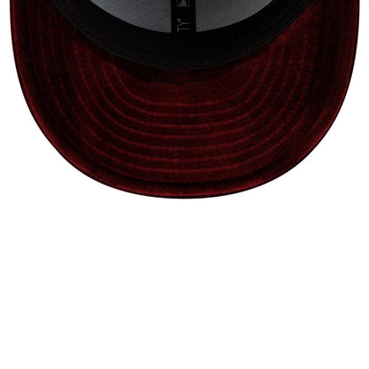 Pictured is this New Era Holiday Essentials 59FIFTY Fitted cap in dark red. 7