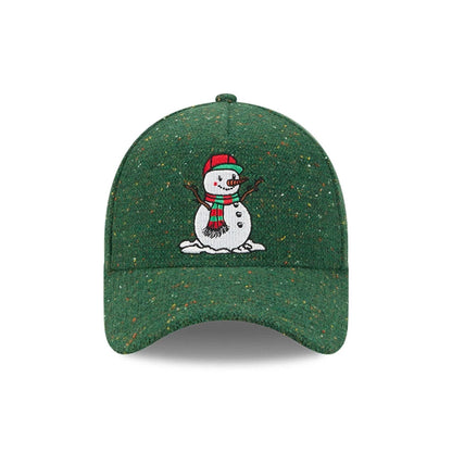 Pictured is this New Era Holiday Essentials 9FORTY A-Frame cap in dark green. 3