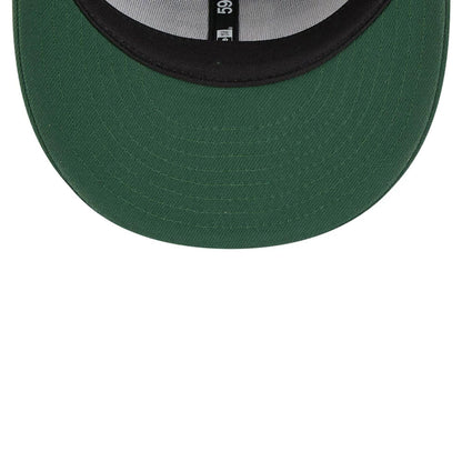 Pictured is this New Era Holiday Essentials 59FIFTY Fitted cap in dark red. 7