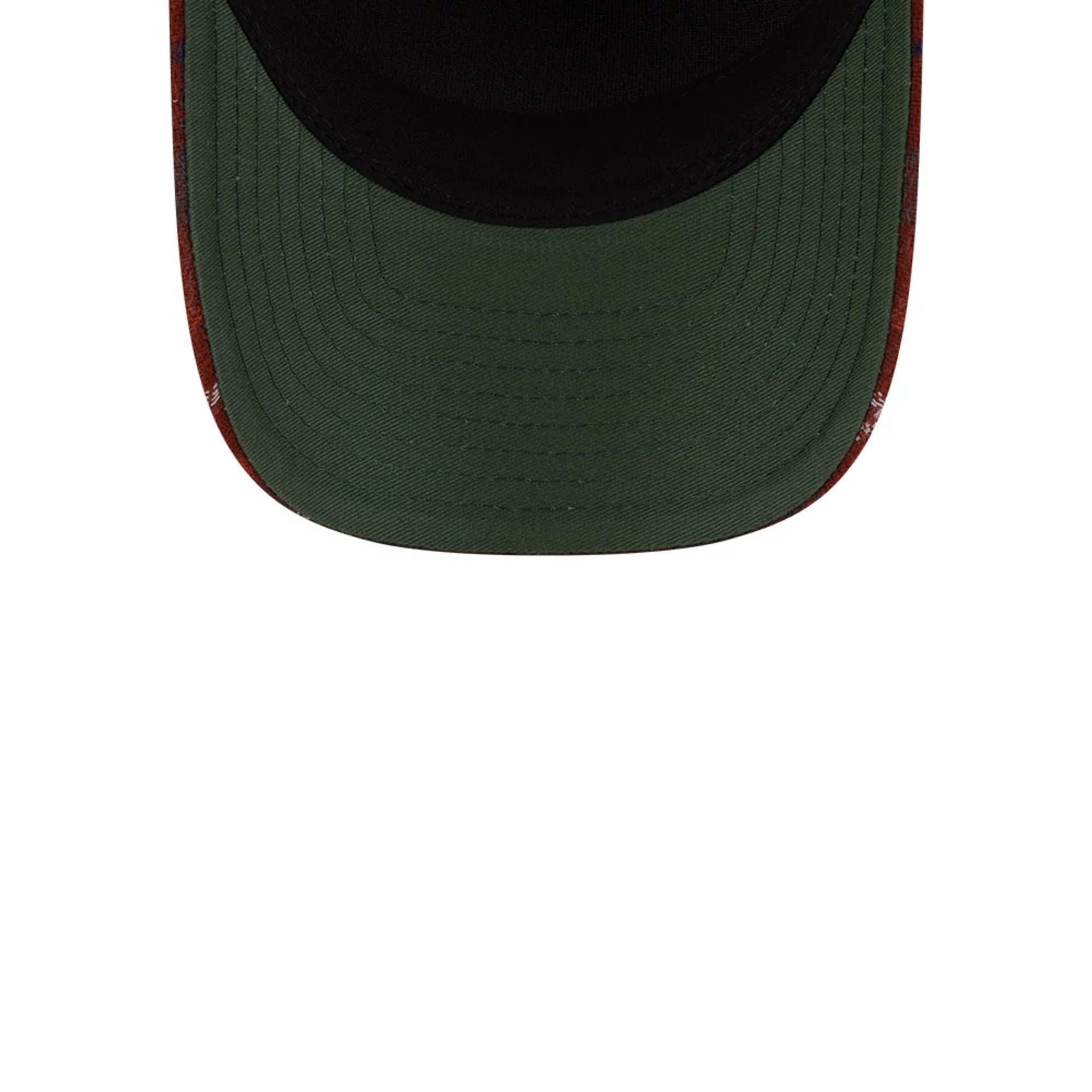 Pictured is this New Era Holiday Essentials 9FORTY M-Crown A-Frame cap in open red. 2