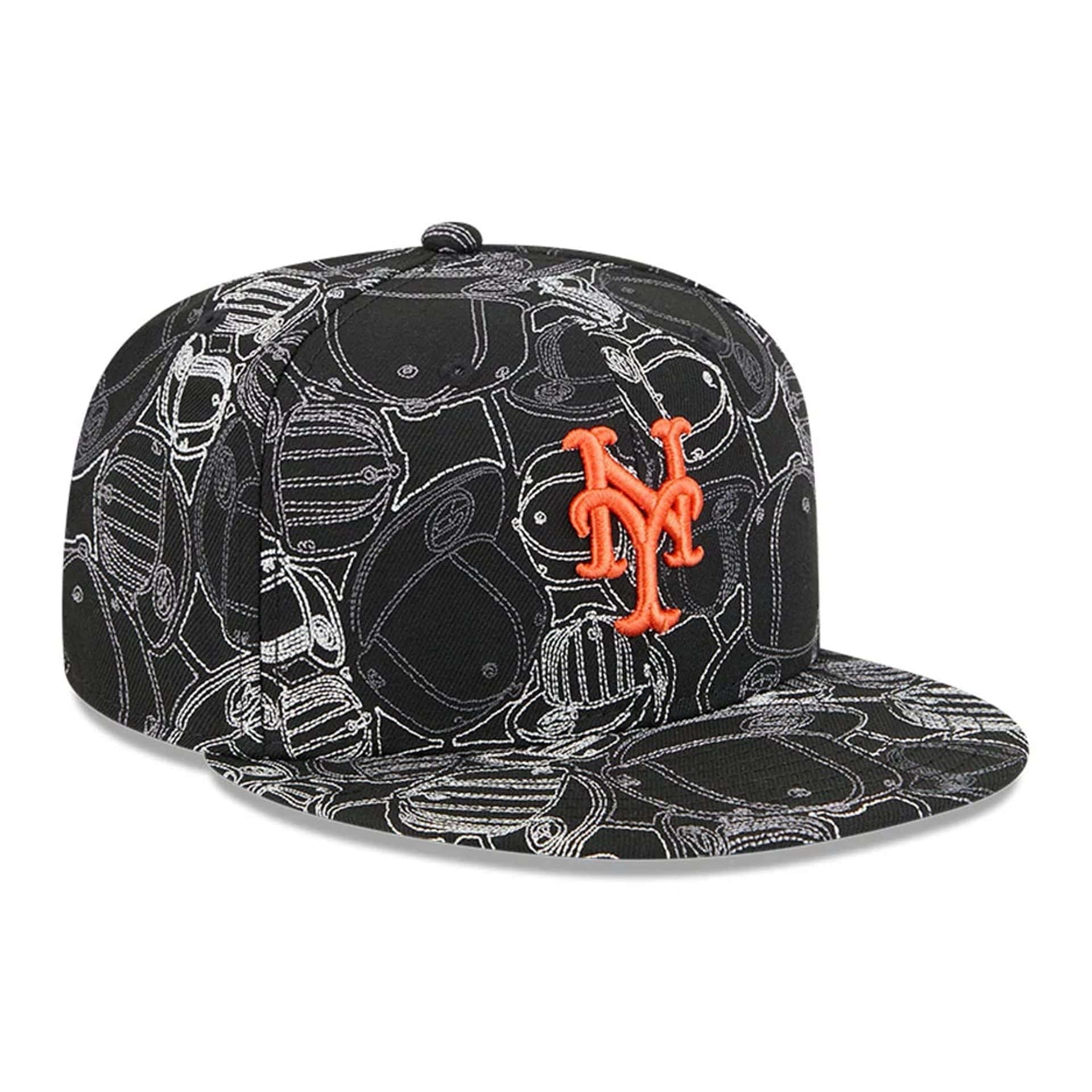 Pictured is this MLB Cap Scramble New York Mets 59FIFTY Fitted cap in black. 4