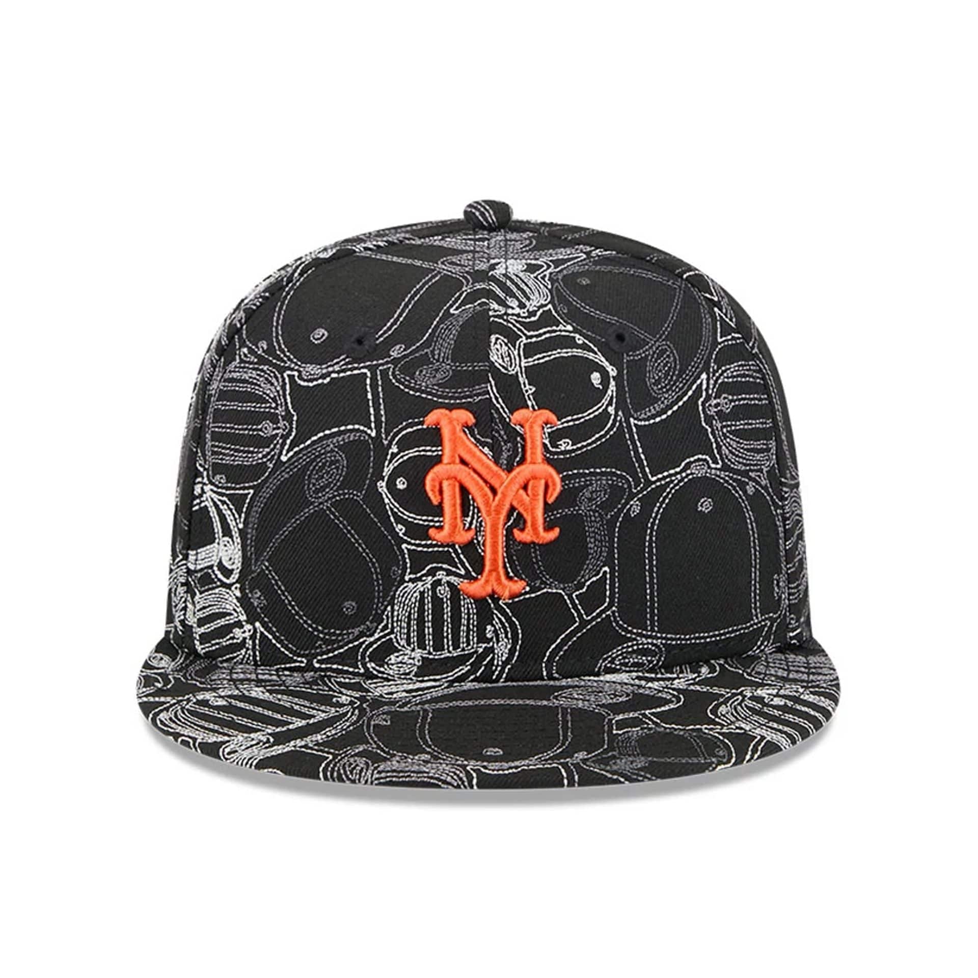 Pictured is this MLB Cap Scramble New York Mets 59FIFTY Fitted cap in black. 3
