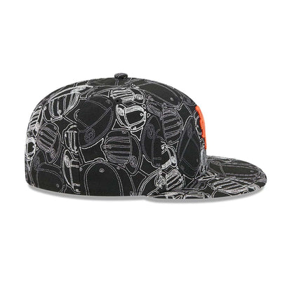 Pictured is this MLB Cap Scramble New York Mets 59FIFTY Fitted cap in black. 7