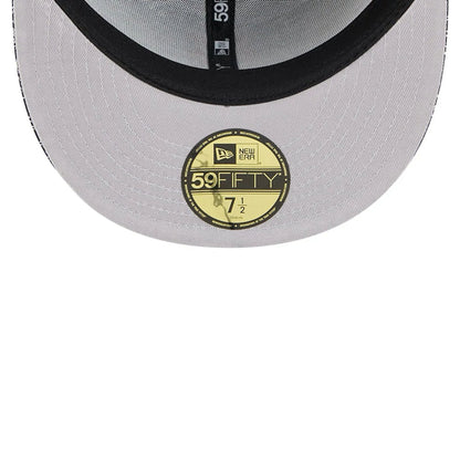 Pictured is this MLB Cap Scramble New York Mets 59FIFTY Fitted cap in black. 2