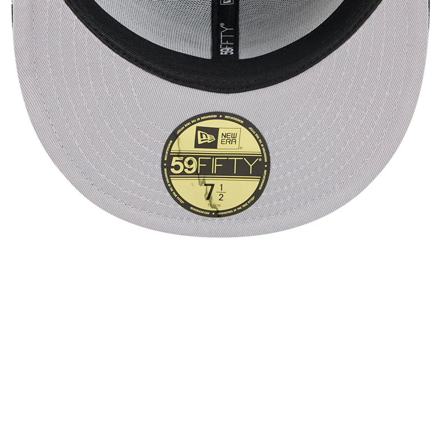 Pictured is this MLB Cap Scramble Atlanta Braves 59FIFTY Fitted cap in black. 2