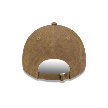 Pictured is this MLB Utility Linen Boston Red Sox 9TWENTY A-Frame cap in open brown. 4