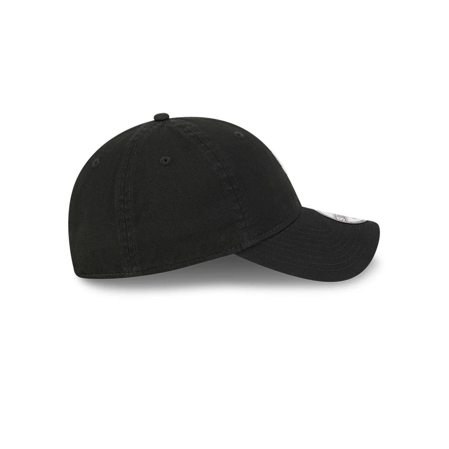 Pictured is this NBA All Star Game 2026 Chicago Bulls 9TWENTY cap in black. 5