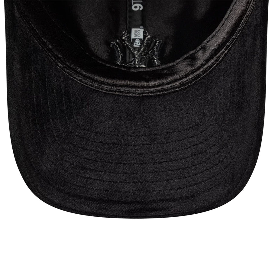 This is a New York Yankees MLB Velour Black 9TWENTY Bow Back Adjustable Cap 7