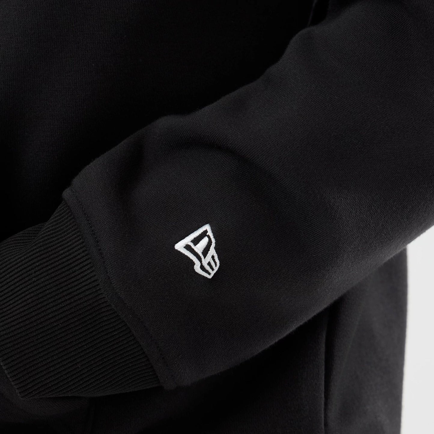 The model is wearing this Space Jam 2 X NBA Chicago Bulls Pullover Hoodie in black. 7