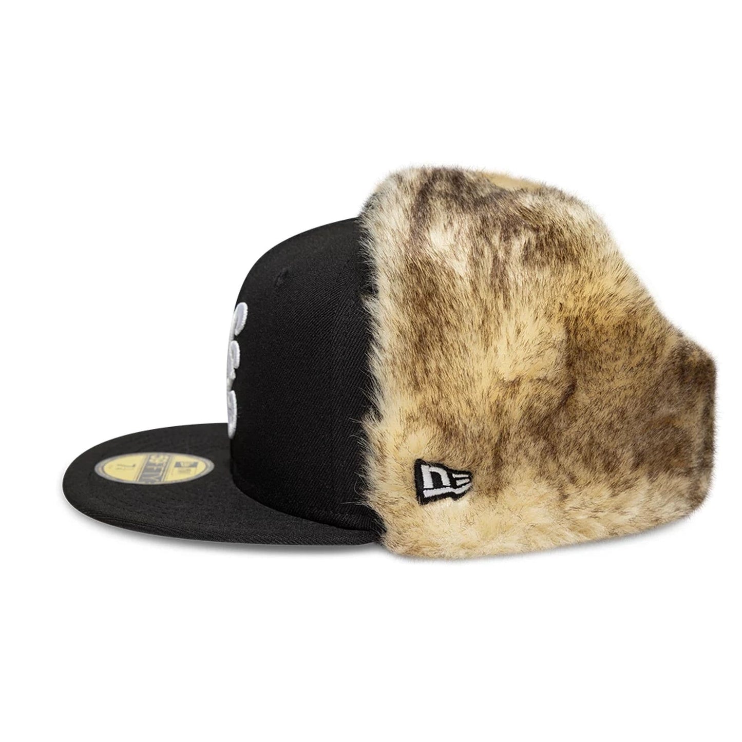 Pictured is this New Era Dogear 59FIFTY Fitted cap in black. 9