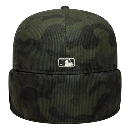 Pictured is this MLB Cord New York Yankees Downflap 59FIFTY Fitted cap in green. 10