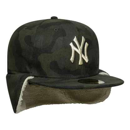 Pictured is this MLB Cord New York Yankees Downflap 59FIFTY Fitted cap in green. 6