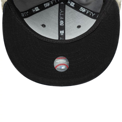 Pictured is this MLB Cord Chicago White Sox Downflap 59FIFTY Fitted cap in black. 11