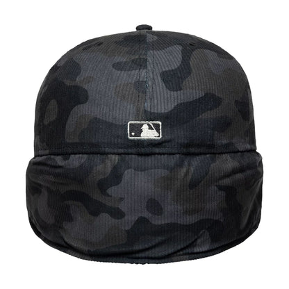 Pictured is this MLB Cord Chicago White Sox Downflap 59FIFTY Fitted cap in black. 8