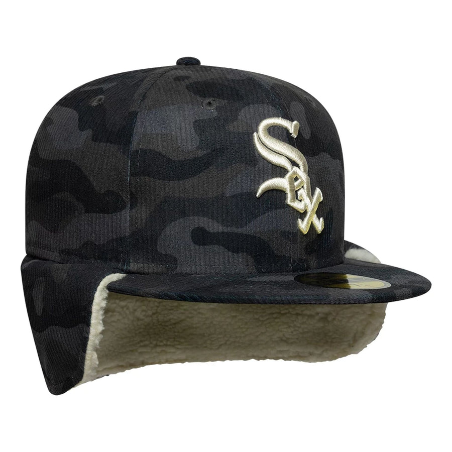 Pictured is this MLB Cord Chicago White Sox Downflap 59FIFTY Fitted cap in black. 4