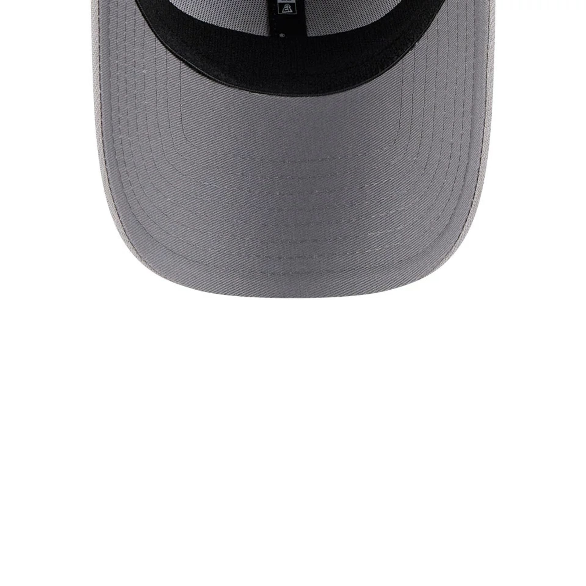 Pictured is this MLB Metallic LA Dodgers 39THIRTY Stretch Fit cap in grey. 7