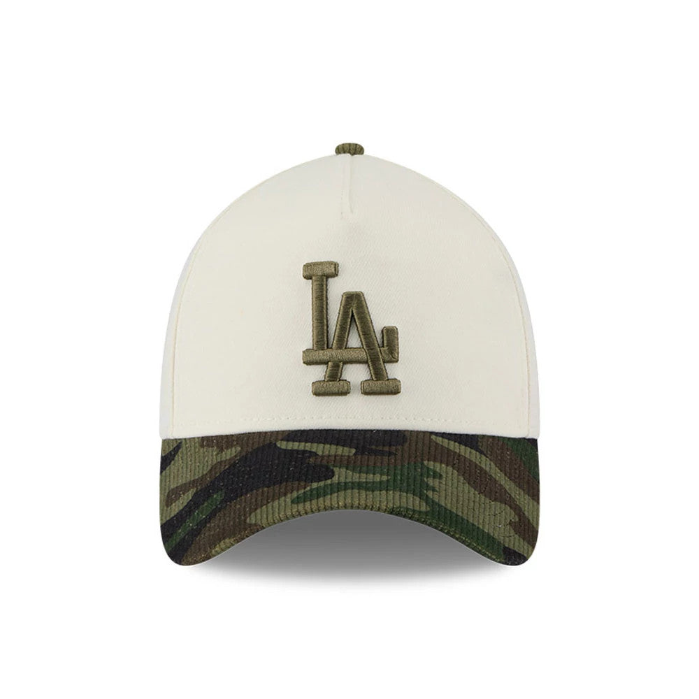 Pictured is this MLB Camo Visor LA Dodgers 39THIRTY A-Frame Stretch Fit cap in Cream. 3