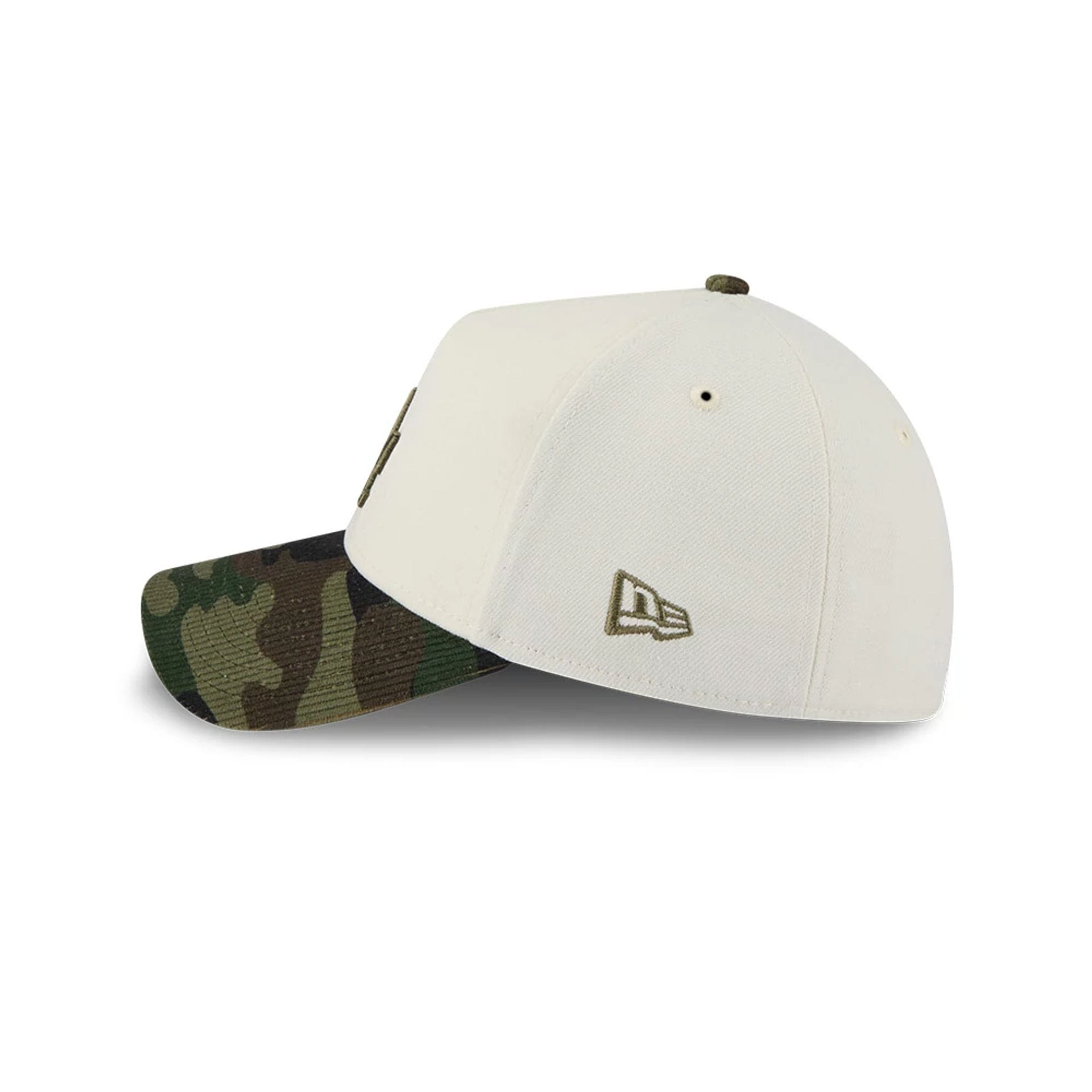 Pictured is this MLB Camo Visor LA Dodgers 39THIRTY A-Frame Stretch Fit cap in Cream. 5