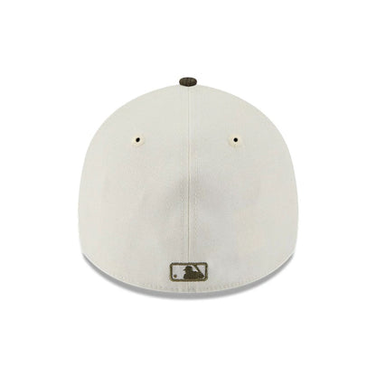 Pictured is this MLB Camo Visor LA Dodgers 39THIRTY A-Frame Stretch Fit cap in Cream. 7