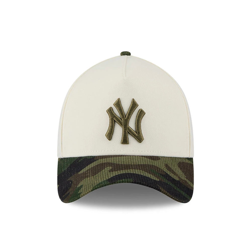 Pictured is this MLB Camo Visor New York Yankees 39THIRTY A-Frame Stretch Fit cap in Cream. 3