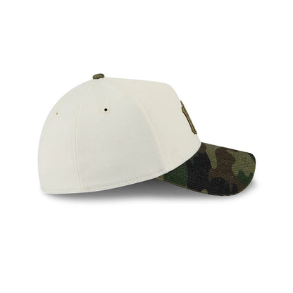 Pictured is this MLB Camo Visor New York Yankees 39THIRTY A-Frame Stretch Fit cap in Cream. 6