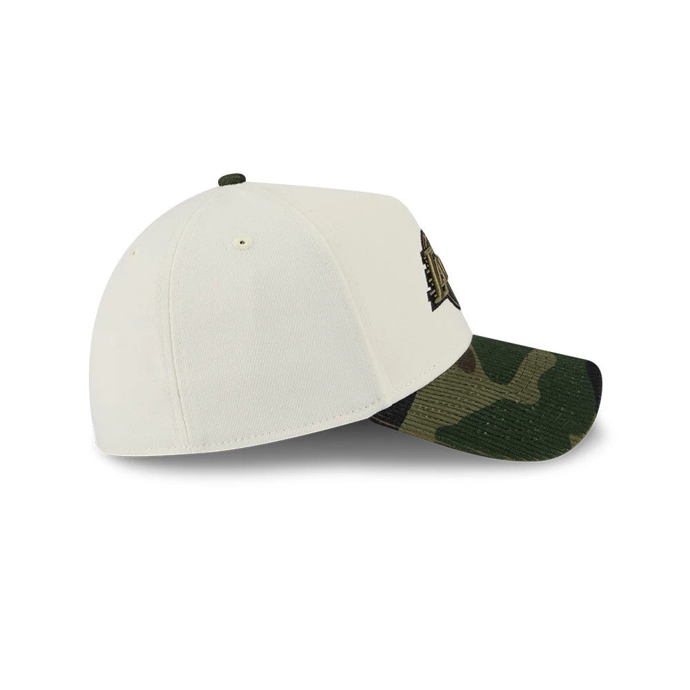 Pictured is this NBA Camo Visor LA Lakers 39THIRTY A-Frame Stretch Fit cap in Cream. 6