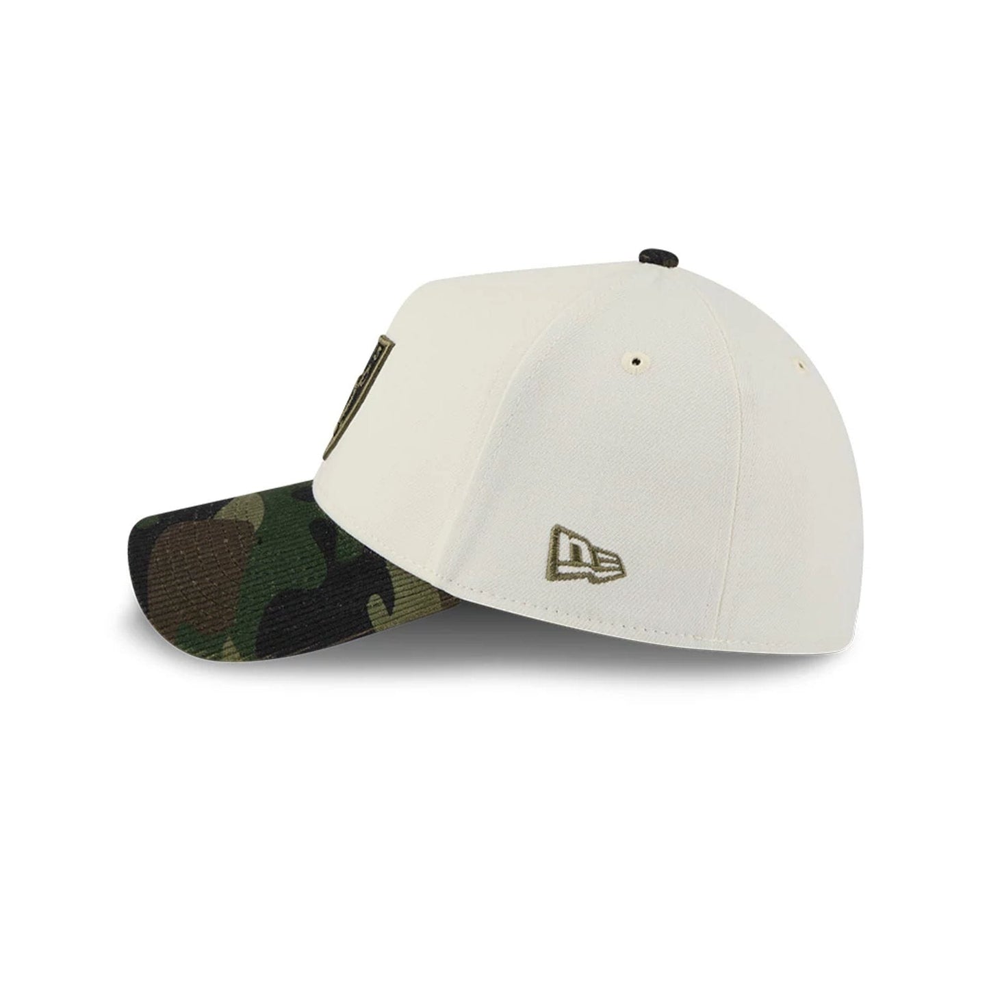 Pictured is this NFL Camo Visor Las Vegas Raiders 39THIRTY A-Frame Stretch Fit cap in white. 5