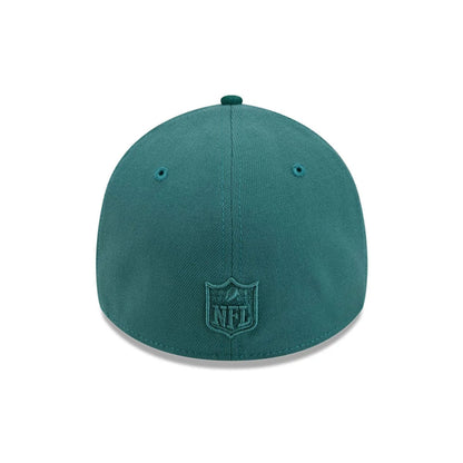 Pictured is this NFL Suede Philadelphia Eagles 39THIRTY A-Frame Stretch Fit cap in Dark Green. 7