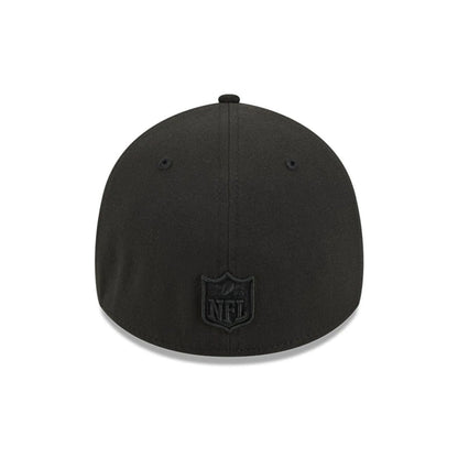 Pictured is this NFL Suede Las Vegas Raiders 39THIRTY A-Frame Stretch Fit cap in Black. 7